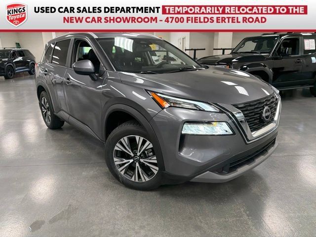 Used 2023 Nissan Rogue SV w/ SV Premium B Package AWD/4WD image 1