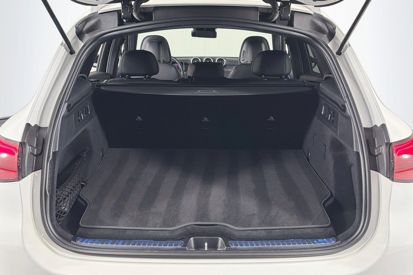 Certified 2025 Mercedes-Benz GLC 350e 4MATIC image 23