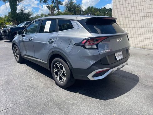 Used 2025 Kia Sportage LX FWD image 3