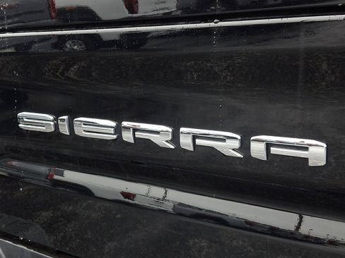 Certified 2024 GMC Sierra 1500 AT4X AWD/4WD image 34