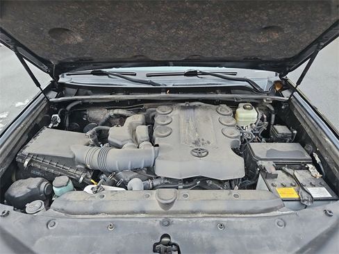 Used 2021 Toyota 4Runner SR5 Premium image 30