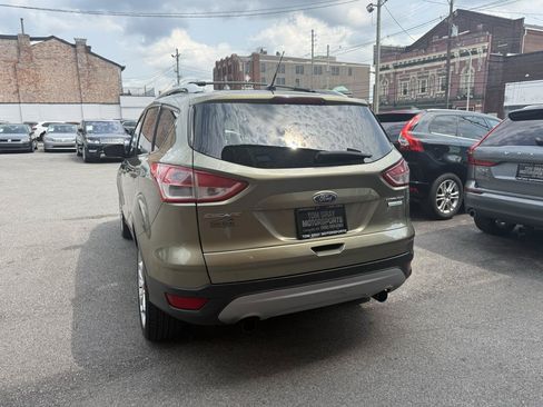 Used 2013 Ford Escape Titanium w/ Parking Technology Pkg FWD image 4