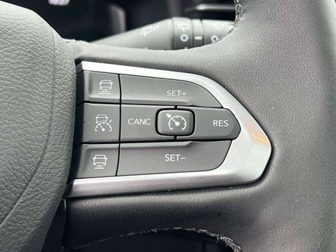 Used 2025 Jeep Compass Limited w/ High Altitude Package AWD/4WD image 21