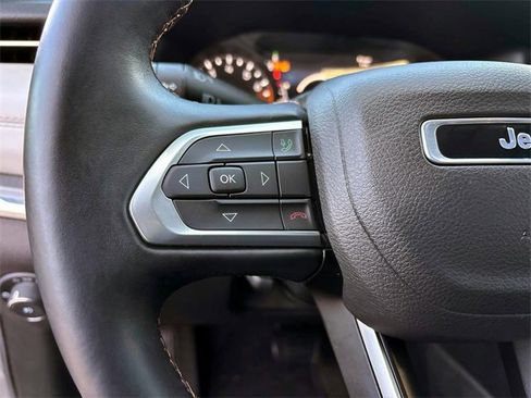 Used 2022 Jeep Compass Limited image 15