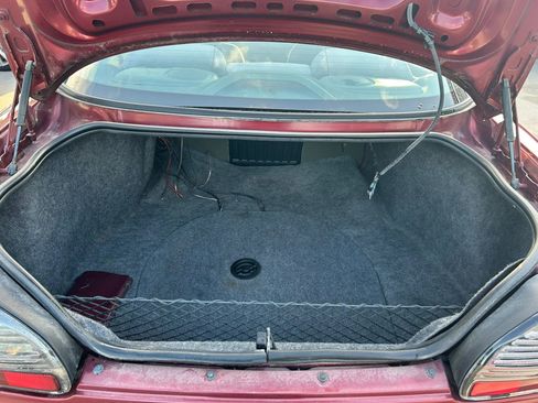 Used 2003 Pontiac Grand Prix SE w/ Equipment Group FWD image 28