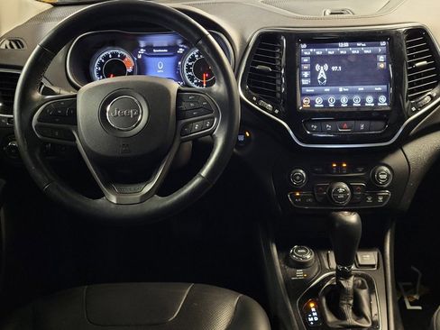 Used 2019 Jeep Cherokee Limited w/ Technology Group image 22