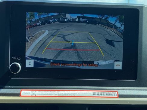 Certified 2025 Toyota Tacoma TRD Sport AWD/4WD image 17