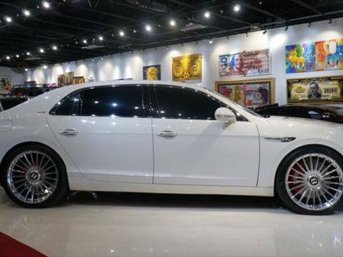 Used 2015 Bentley Flying Spur W12 image 15