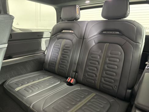 Used 2023 Rivian R1S Adventure image 36