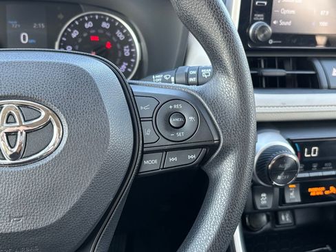 Used 2019 Toyota RAV4 XLE image 20