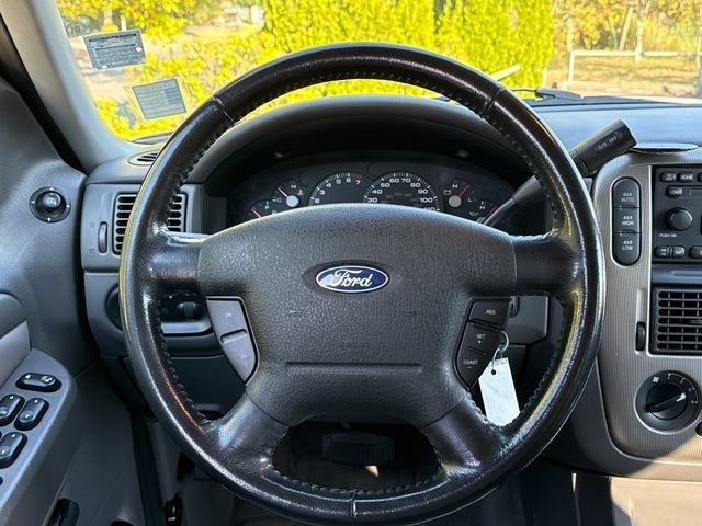 Used 2004 Ford Explorer XLT AWD/4WD image 9