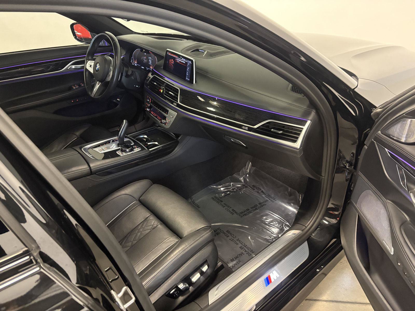 Used 2022 BMW 750i xDrive w/ Executive Package AWD/4WD image 55