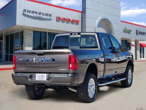 New 2026 RAM 2500 Laramie w/ Sport Appearance Package AWD/4WD image 5