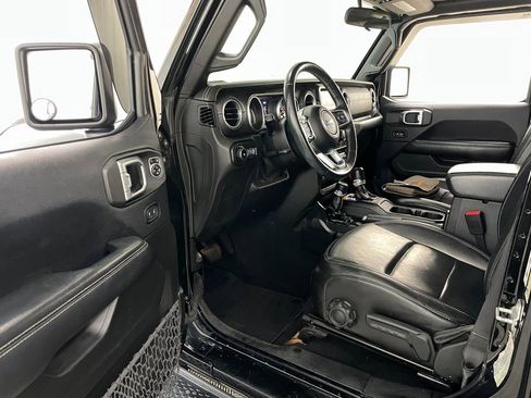 Used 2018 Jeep Wrangler Unlimited Sahara w/ LED Lighting Group image 20