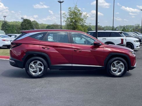 Certified 2024 Hyundai Tucson SE FWD image 2