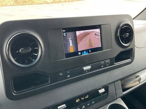 Used 2021 Mercedes-Benz Sprinter 144 Cargo image 3