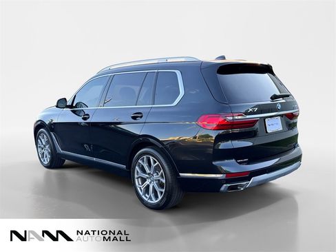 Used 2020 BMW X7 xDrive40i w/ Luxury Seating Package image 3