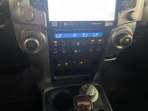 Used 2021 Toyota 4Runner Limited AWD/4WD image 71