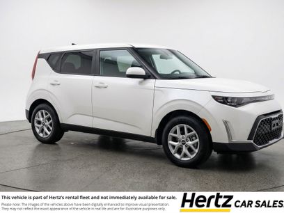 Used 2025 Kia Soul LX w/ LX Technology Package