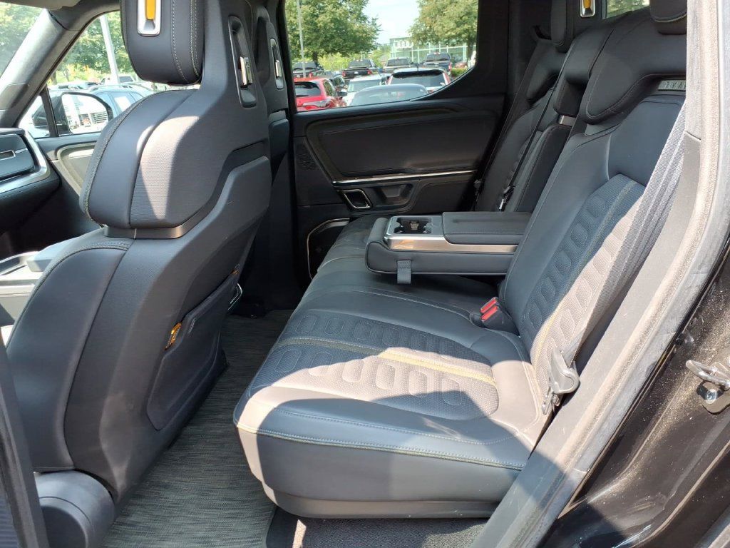 Used 2023 Rivian R1T Adventure Dual AWD/4WD image 11