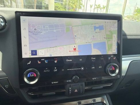 Used 2025 Lexus GX 550 w/ Cold Area Package AWD/4WD image 6