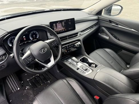 Certified 2025 INFINITI QX60 Luxe image 12