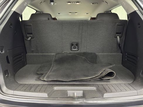 Used 2016 Chevrolet Traverse LT image 23