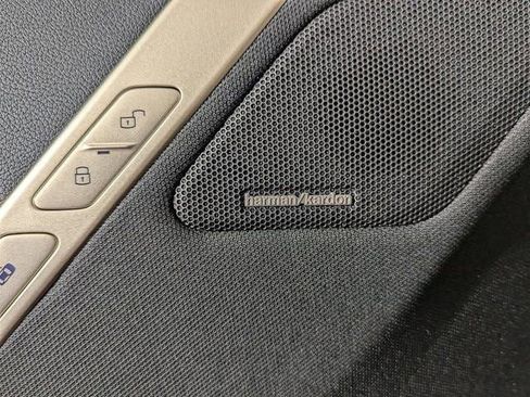 Used 2026 BMW iX xDrive60 w/ Premium Package image 11