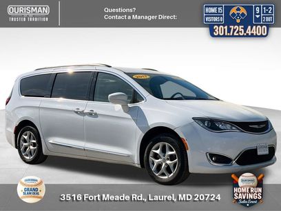 Used 2017 Chrysler Pacifica Touring-L w/ Tire & Wheel Group