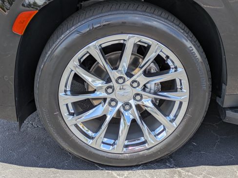 Used 2023 Cadillac Escalade Premium Luxury Platinum w/ LPO, Radiant Package AWD/4WD image 10