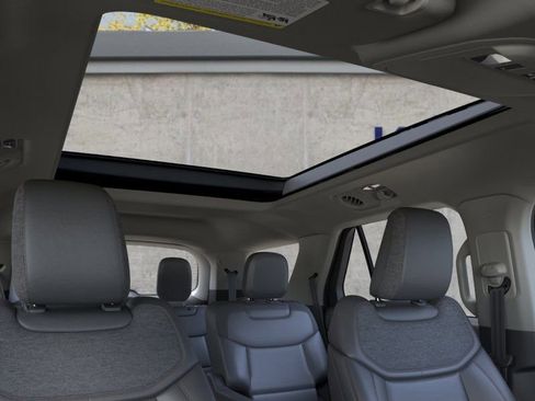 New 2026 Ford Explorer Active w/ Active Comfort Package AWD/4WD image 22