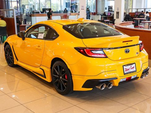 New 2026 Toyota GR86 YUZU Limited image 8