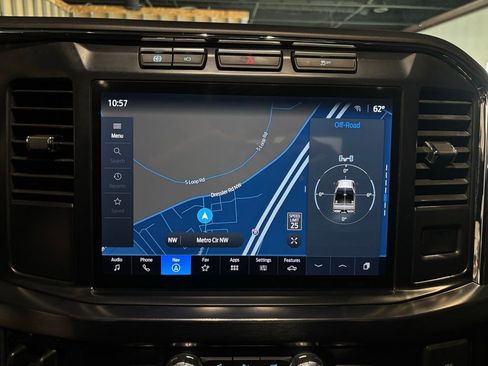 Used 2024 Ford F250 Lariat image 14