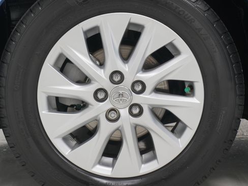 Used 2012 Toyota Prius Prime Plug-In Hybrid image 24