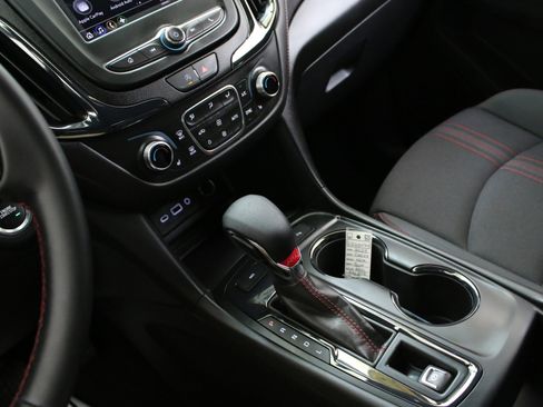 Used 2023 Chevrolet Equinox RS image 18