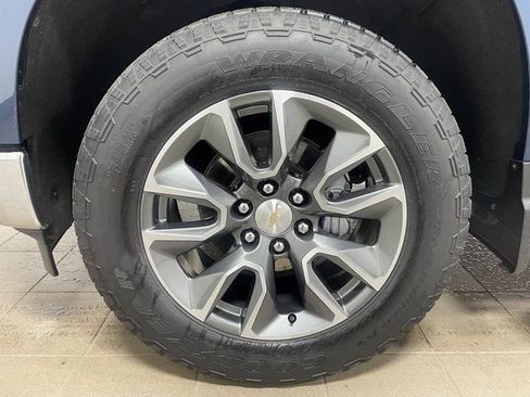 Used 2023 Chevrolet Silverado 1500 LT image 7