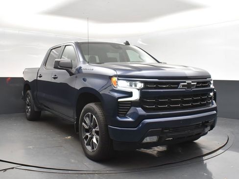 Used 2022 Chevrolet Silverado 1500 RST w/ Convenience Package II image 9