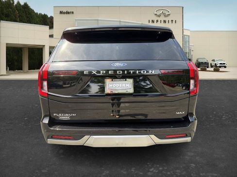 Used 2025 Ford Expedition Max Platinum AWD/4WD image 25