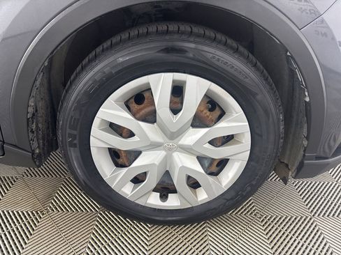 Used 2021 Toyota C-HR LE image 35