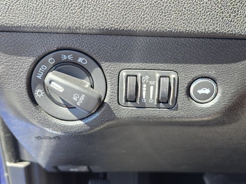 Used 2022 Dodge Charger GT image 23