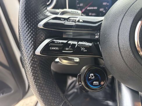 Used 2025 Mercedes-Benz GLC 43 AMG 4MATIC image 28