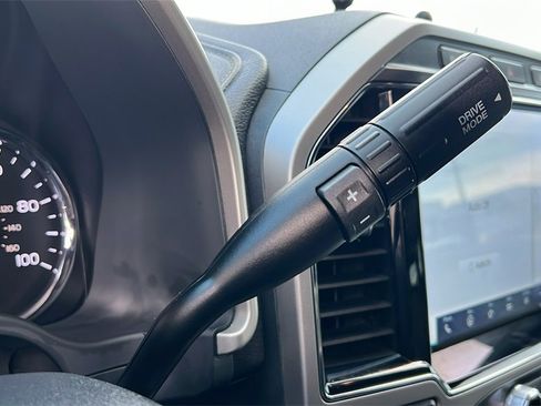 Certified 2022 Ford F450 Lariat w/ Lariat Ultimate Package image 16