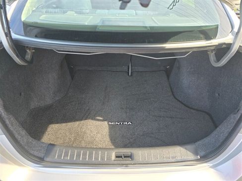 Used 2019 Nissan Sentra SV FWD image 25