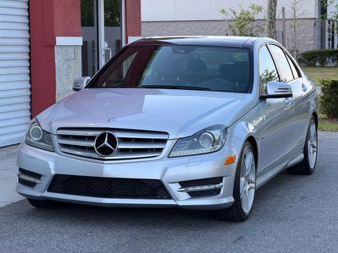 Used 2012 Mercedes-Benz C 250 Sedan image 16