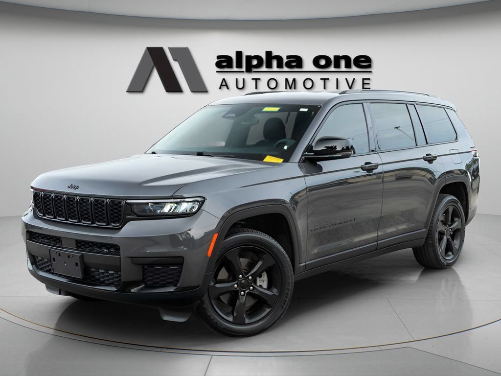 Used 2024 Jeep Grand Cherokee L Laredo RWD image 1