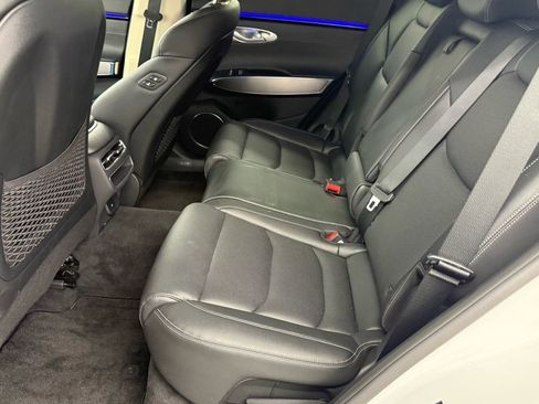 Used 2026 Genesis GV70 2.5T Select image 35