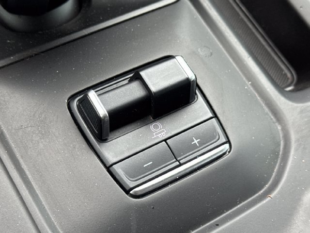 Used 2023 GMC Sierra 1500 AT4X AWD/4WD image 32