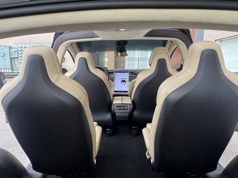 Used 2017 Tesla Model X P100D image 33