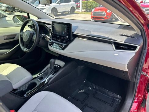 Used 2022 Toyota Corolla LE FWD image 38