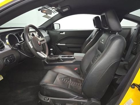 Used 2006 Ford Mustang GT RWD image 11